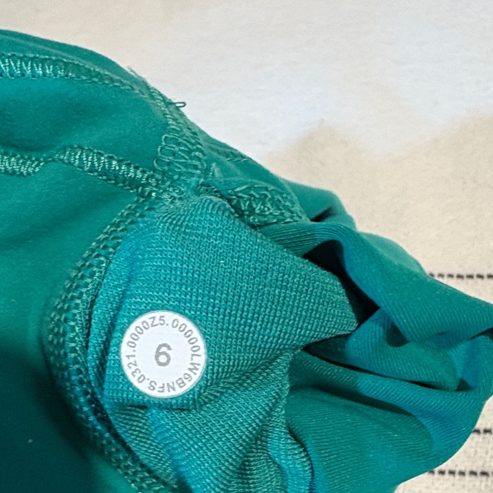 lululemon athletica wonder under  High-Rise cropped 23” Leggings - Picture 6 of 9